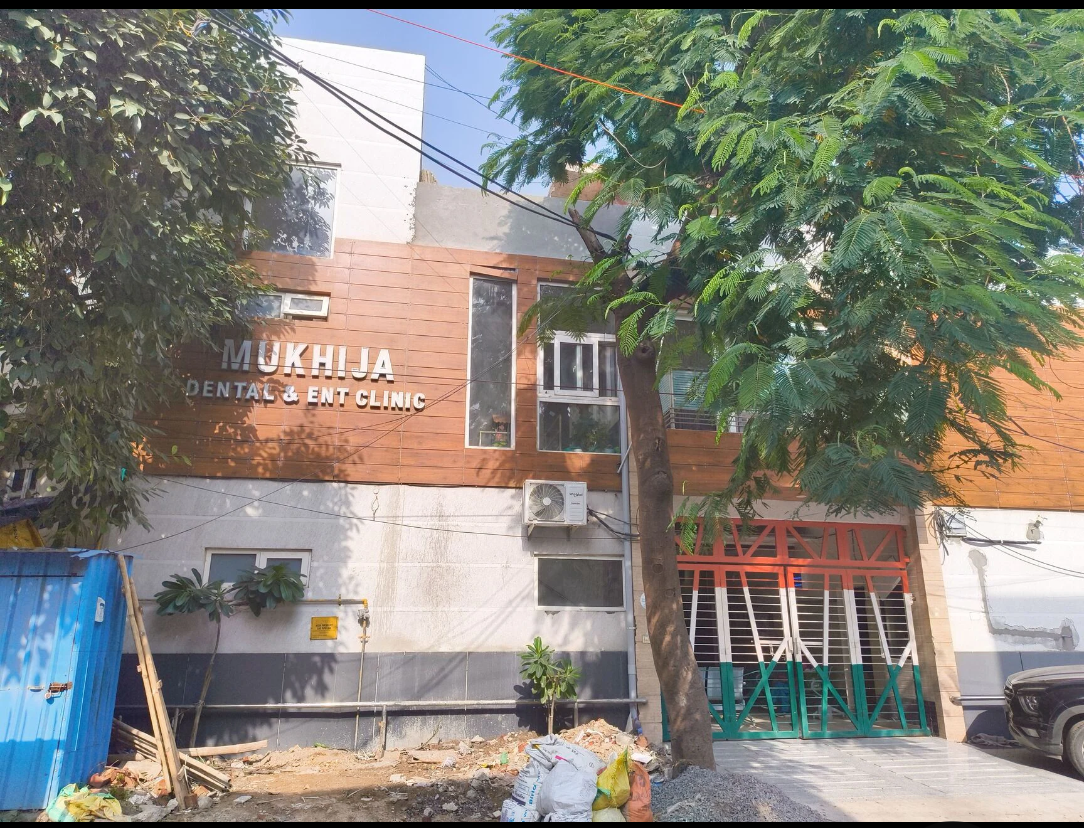 Clinic entrance gate